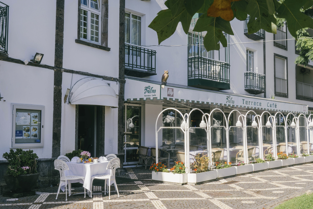Außenansicht des Hotel Talisman auf den Azoren
