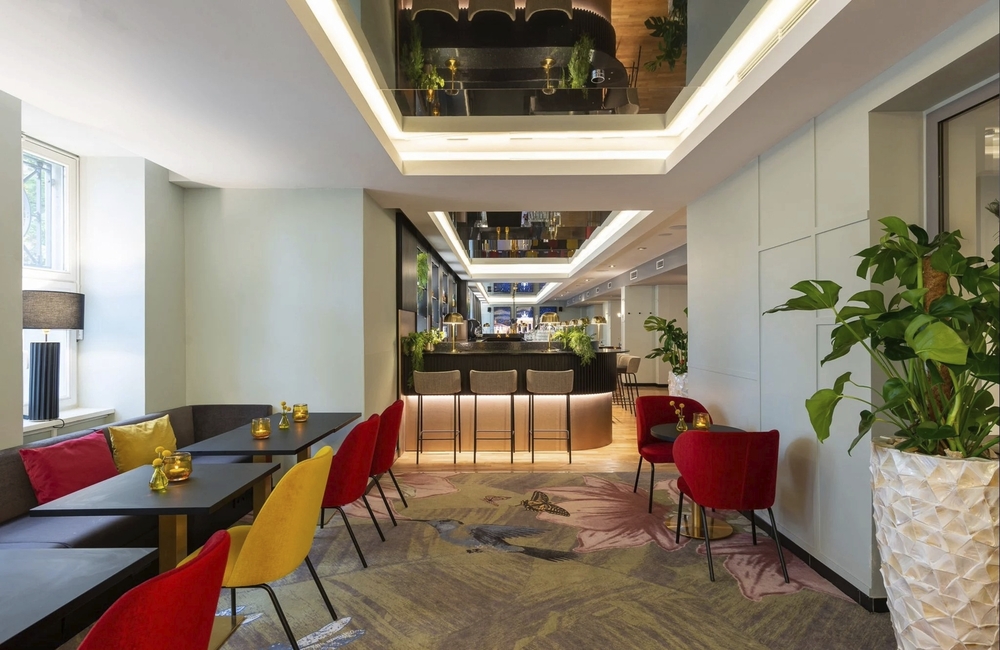 Lounge und Bar Leonardo Royal Hotel Berlin Alexanderplatz