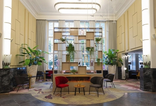 Lounge Leonardo Royal Hotel Berlin Alexanderplatz