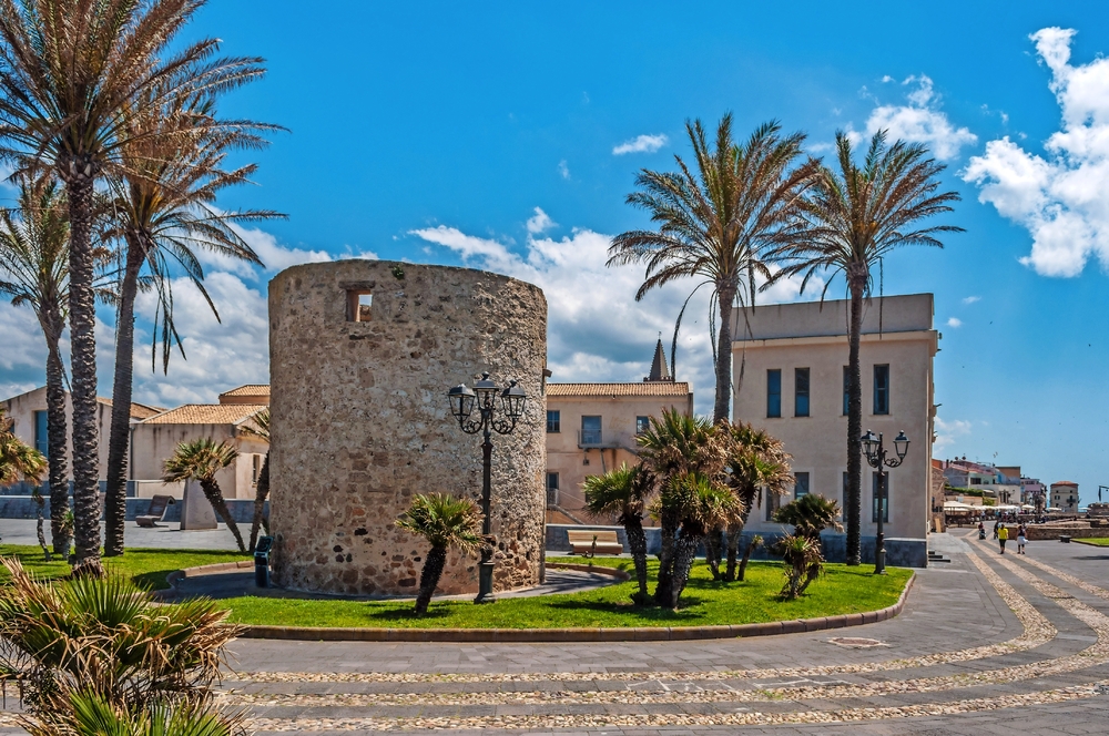 Stadtmauern von Alghero auf Sardinien, Italien