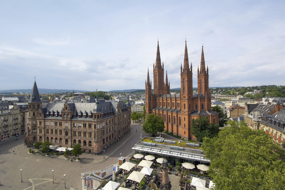 Blick aufs Dern'sche Gelände mit Rathaus, Lumen und Marktkirche
