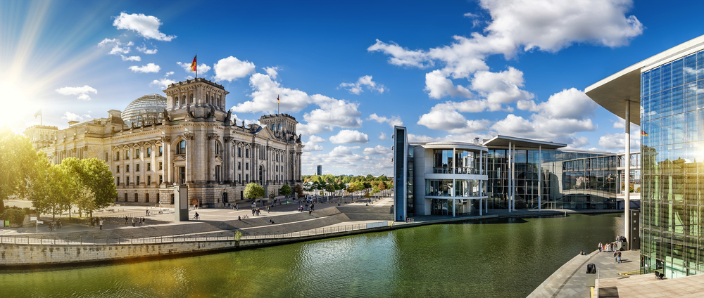 Panoramablick auf das Regierungsviertel in Berlin