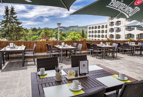 Terrasse des AHORN Berghotel Friedrichroda