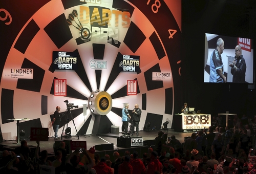 © A2Bildagentur Bühne beim Gude Darts Open Frankfurt