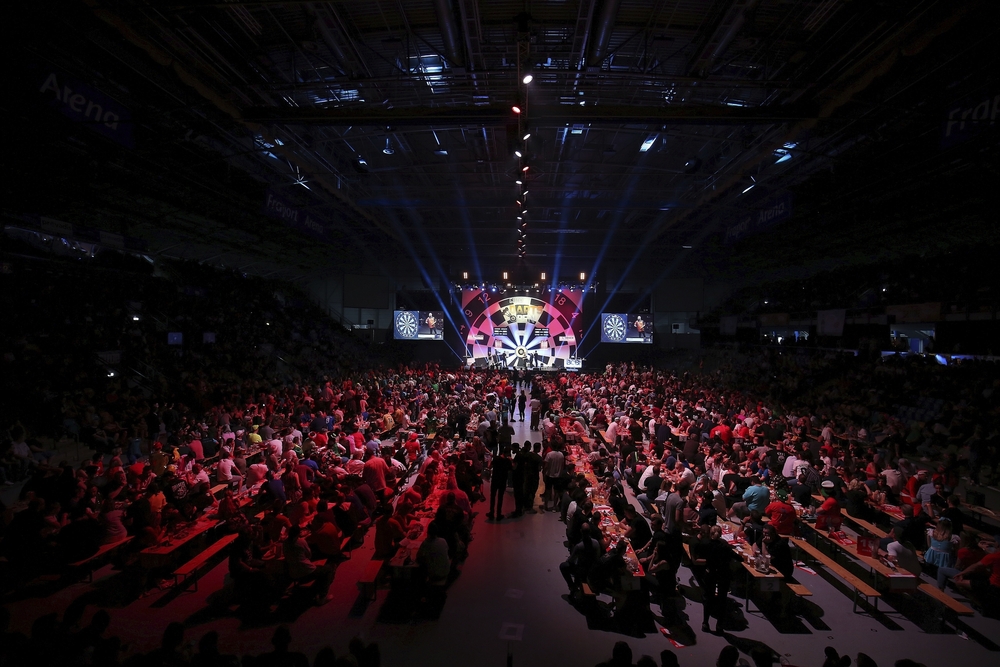 Saal des Gude Darts Open in Frankfurt