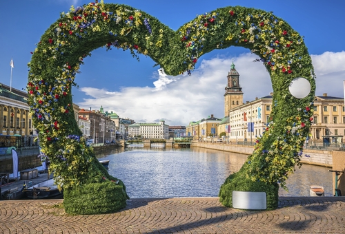 xbrchx/Shutterstock.com Herzbogen in Göteborg