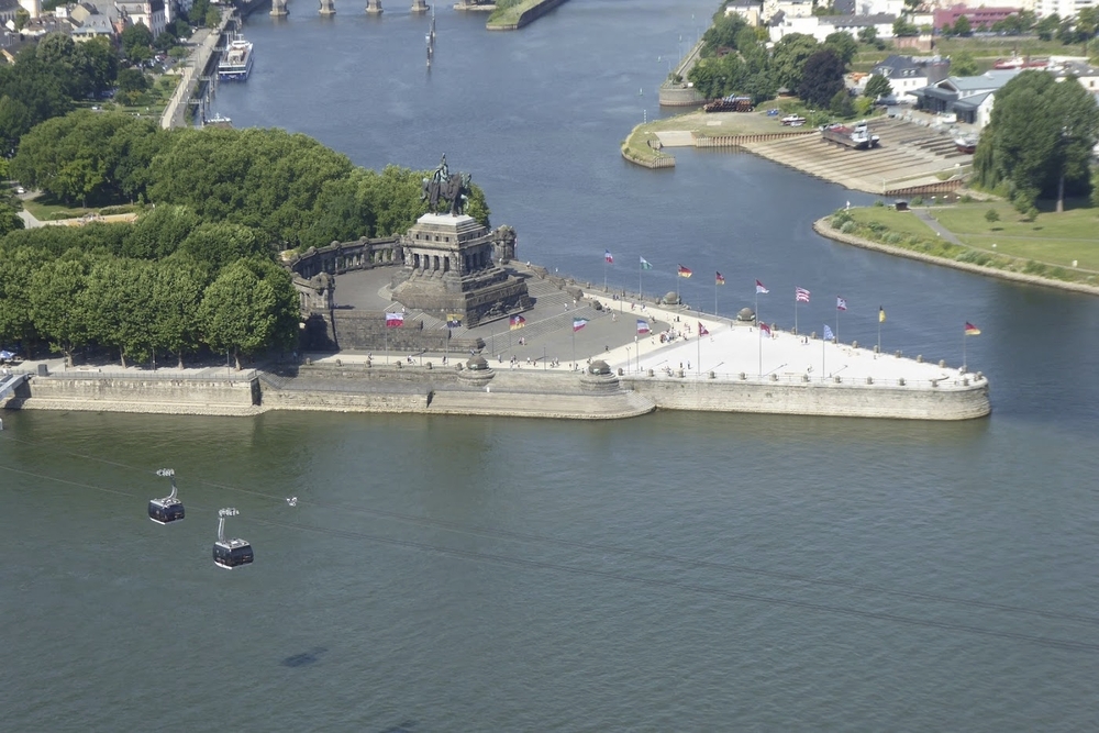 Deutsches Eck zwischen Mosel und Rhein in Koblenz