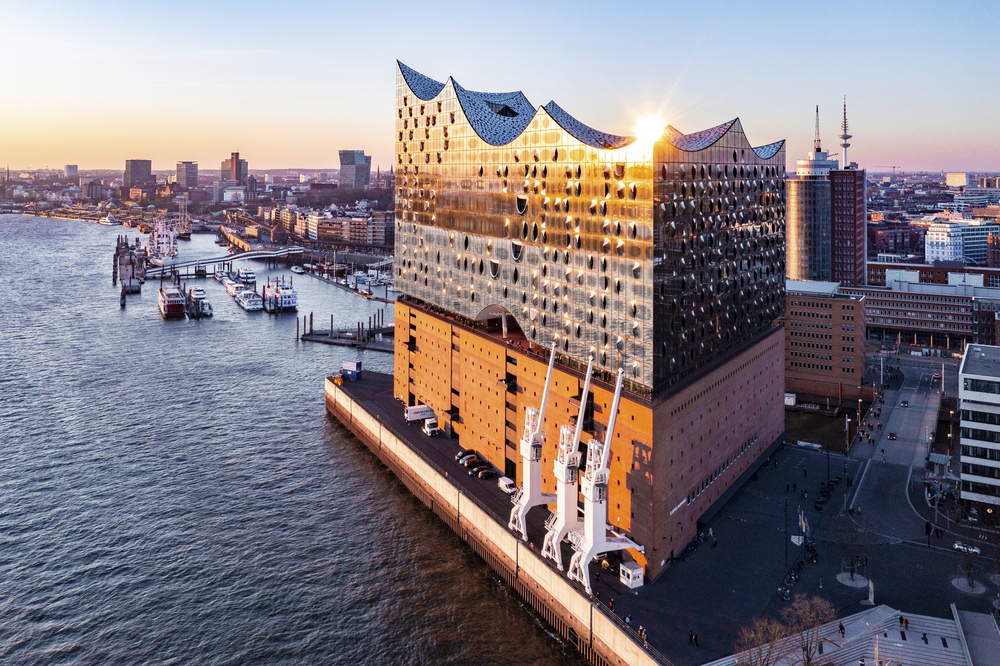 Luftansicht auf die Elbphilharmonie in Hamburg