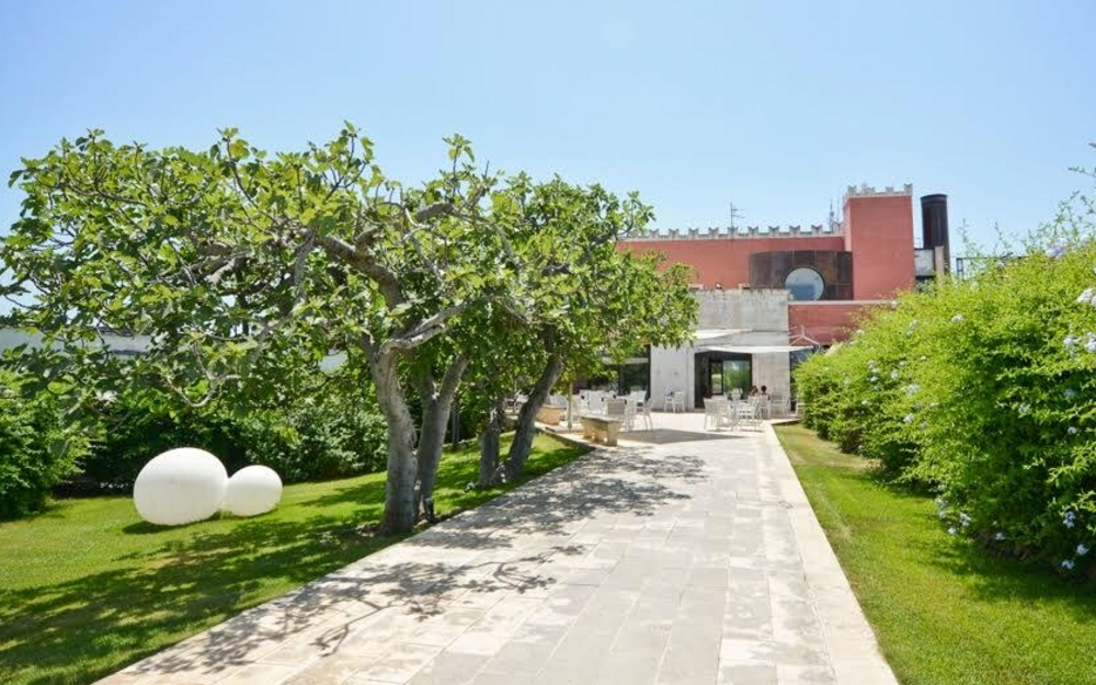 Außenansicht des Hotel Masseria Santa Lucia