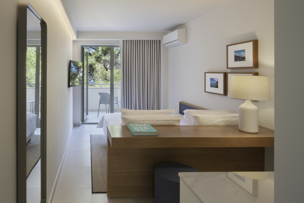 Classic Doppelzimmer mit Meerblick und Balkon, Bluesun Hotel Marina, Brela, Kroatien
