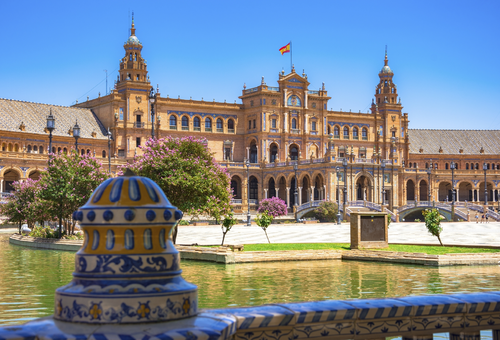 Keramikkunst auf der Plaza de Espana
