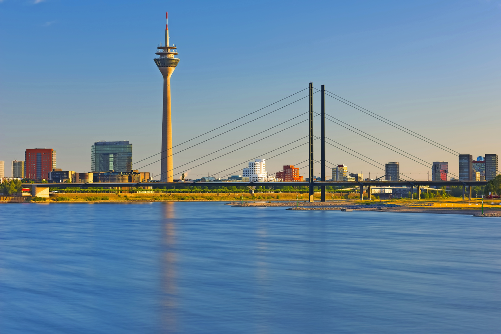 Düsseldorf am Abend